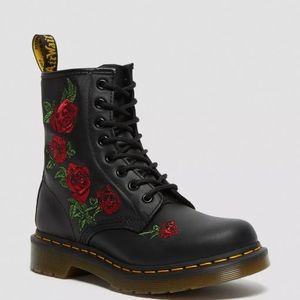 Dr Martens 1460 Vonda Black Softy Rose Applique 🌹 Women's Size 6 Boots